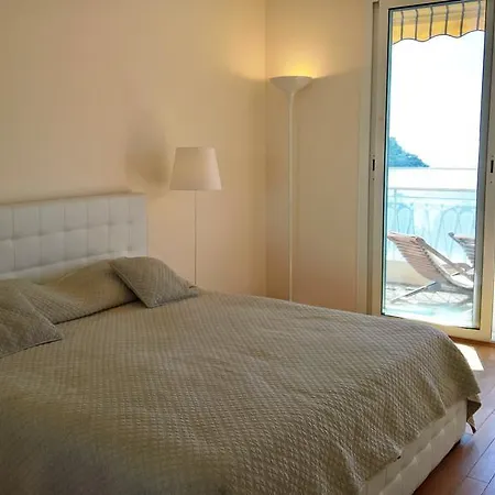 アパート Stunning Flat Overlooking Bay ヴィルフランシュ・シュル・メール