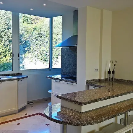 アパート Stunning Flat Overlooking Bay