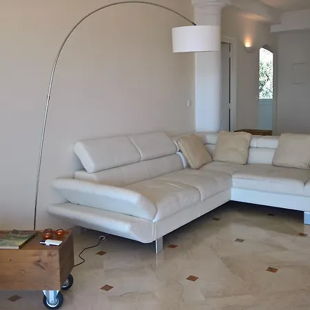 アパート Stunning Flat Overlooking Bay