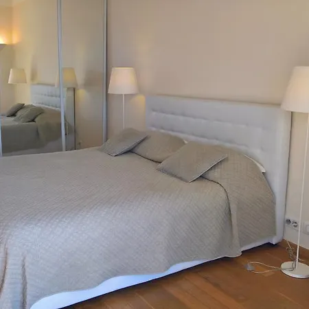Stunning Flat Overlooking Bay ヴィルフランシュ・シュル・メール